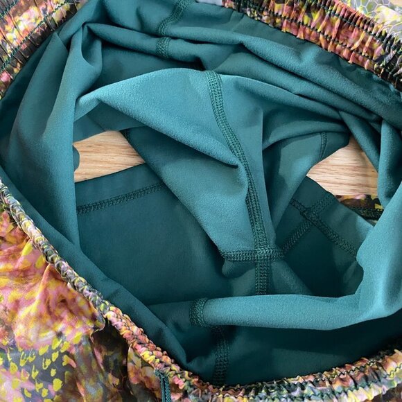 Shefit‎ Shorts Multicolored Print Athletic Polyester Blend Women's Small - Picture 7 of 8